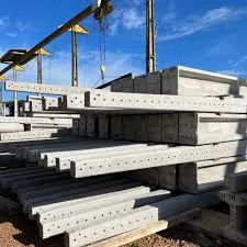 Postes de concreto em Senador La Rocque